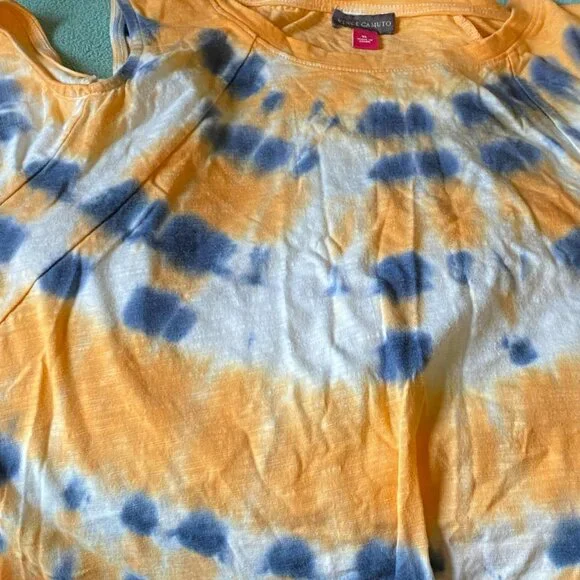 top - Picture 1 of 2